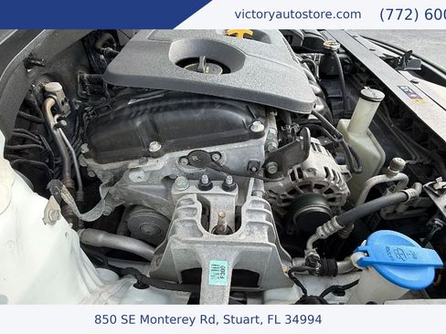 Used 2019 Hyundai Elantra SE w/ Cargo Package image 41