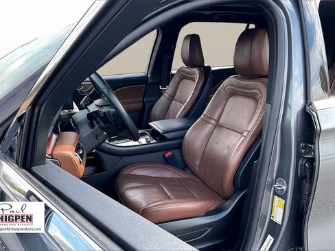 Used 2022 Lincoln Aviator Reserve w/ Equipment Group 201A image 24