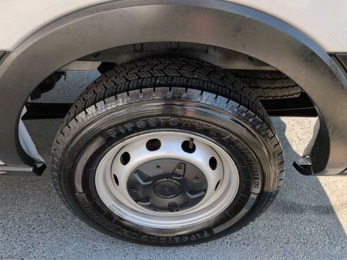 Used 2019 Ford Transit 150 130 Low Roof RWD image 19