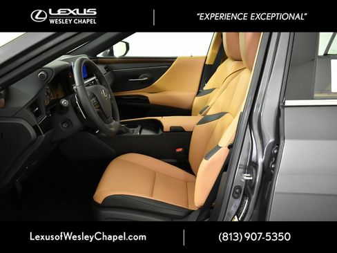 New 2025 Lexus ES 350 w/ Premium Package image 6