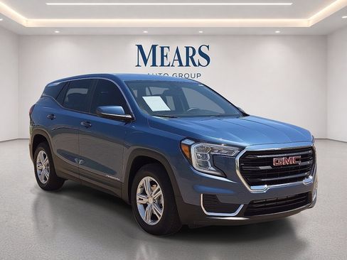 Used 2024 GMC Terrain SLE FWD image 7