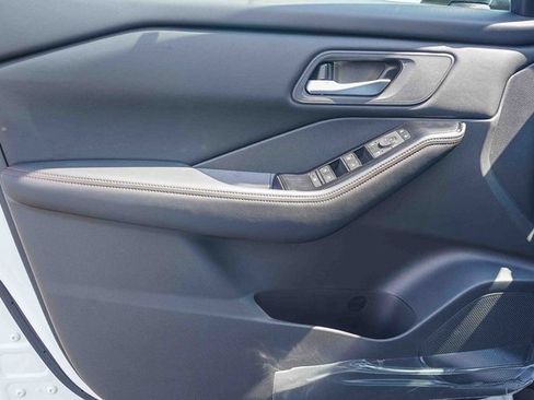 New 2026 Nissan Rogue SV image 21