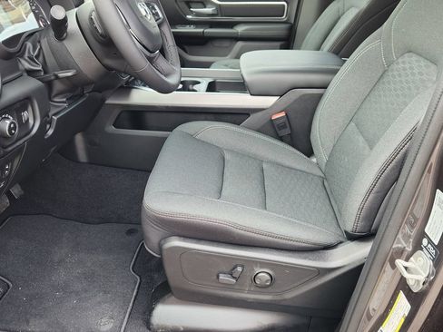 New 2026 RAM 1500 Big Horn w/ Night Edition AWD/4WD image 7