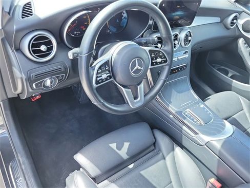 Used 2022 Mercedes-Benz GLC 300 w/ Premium Package Lite image 18