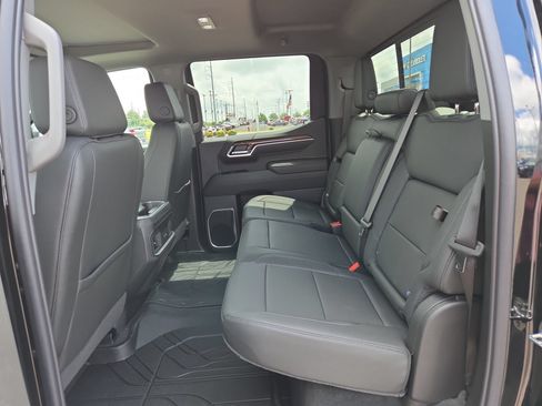 New 2026 Chevrolet Silverado 1500 RST w/ Redline Edition AWD/4WD image 11