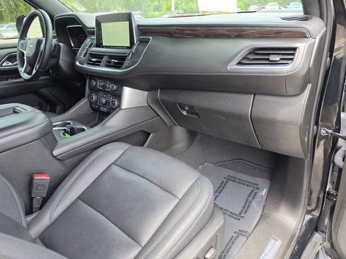 Used 2023 Chevrolet Suburban LT RWD image 14