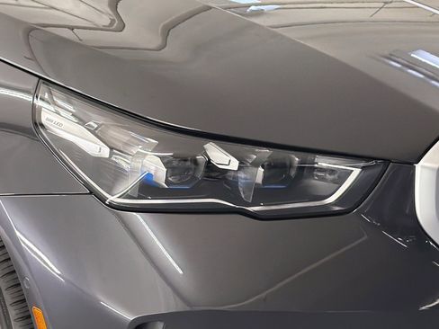 New 2026 BMW i5 eDrive40 image 10