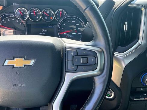 Used 2019 Chevrolet Silverado 1500 LT w/ Convenience Package AWD/4WD image 16
