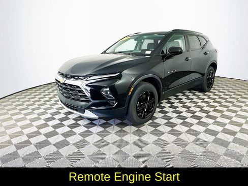 Used 2024 Chevrolet Blazer LT w/ Convenience Package FWD image 5