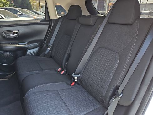 Used 2023 Honda HR-V LX image 13