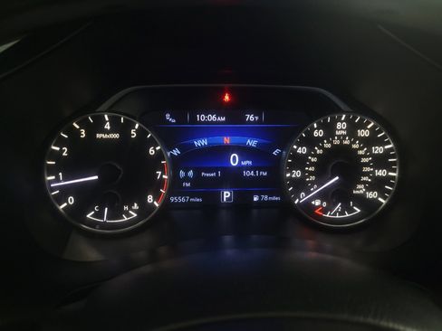 Used 2015 Nissan Murano Platinum w/ Platinum Technology Package FWD image 23
