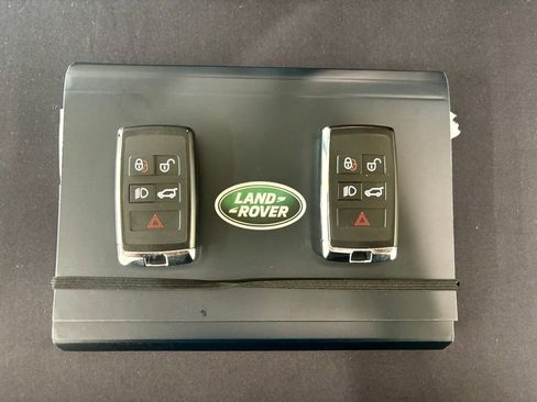 Used 2025 Land Rover Range Rover Sport Dynamic SE image 34