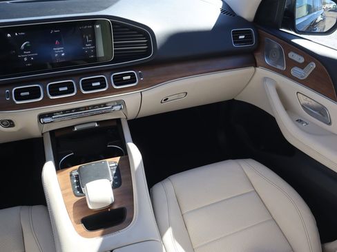 Certified 2022 Mercedes-Benz GLE 350 4MATIC w/ Premium Package image 12