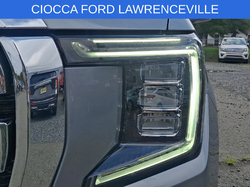 Used 2023 GMC Yukon XL SLT AWD/4WD image 12