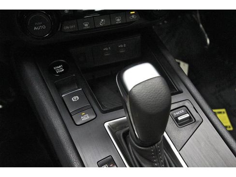 Certified 2026 Nissan Kicks SV w/ SV Premium Package FWD image 27