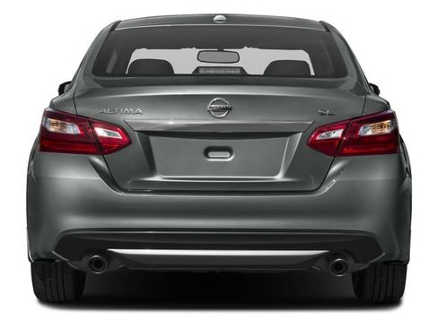 Used 2016 Nissan Altima 2.5 SL w/ 2.5 Technology w/LED Package FWD image 8