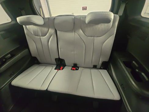 Used 2022 Hyundai Palisade SEL w/ Convenience Package AWD/4WD image 16