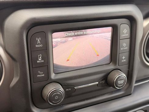 Used 2021 Jeep Wrangler Unlimited Sport image 37