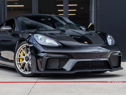 Certified 2024 Porsche 718 Boxster Spyder RS RWD image 9