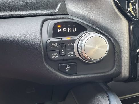 Used 2025 RAM 1500 Laramie w/ Sport Appearance Package AWD/4WD image 34