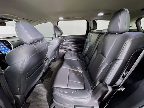 Used 2024 Subaru Ascent Limited image 23
