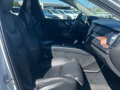 Used 2020 Volvo XC60 T5 Inscription AWD/4WD image 32