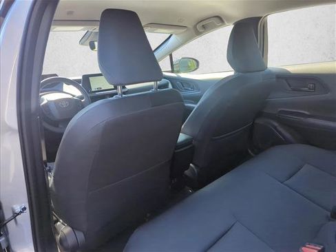 Used 2025 Toyota Prius LE image 17