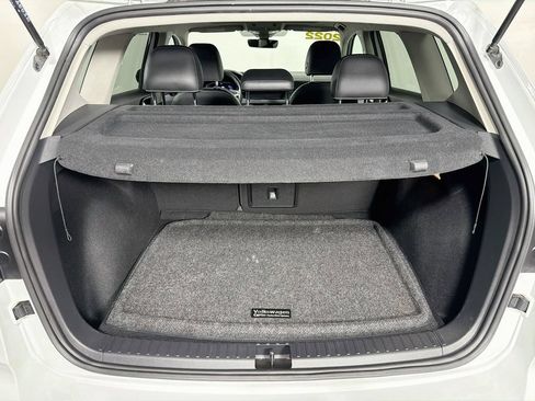 Used 2022 Volkswagen Taos SEL w/ Panoramic Sunroof Package AWD/4WD image 26