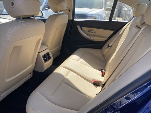 Used 2018 BMW 320i xDrive Sedan image 14