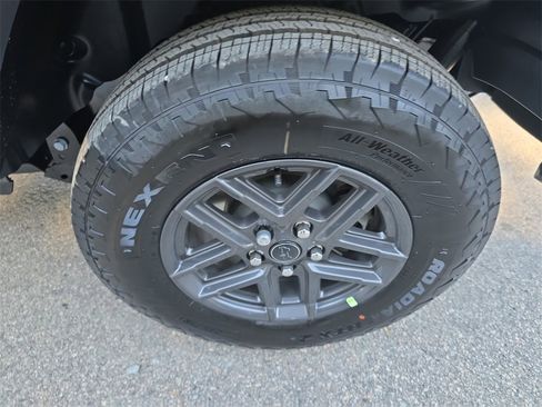 New 2026 Jeep Wrangler Sport S image 32