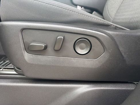 Used 2023 Chevrolet Silverado 1500 LT image 13