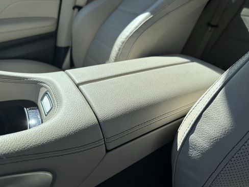 Used 2020 Mercedes-Benz GLE 350 image 29