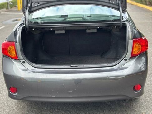 Used 2010 Toyota Corolla LE image 25