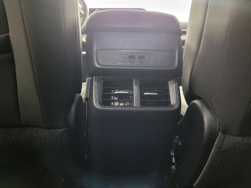 Used 2025 Chevrolet Equinox LT image 22