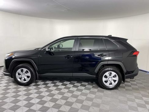 Used 2025 Toyota RAV4 LE AWD/4WD image 5