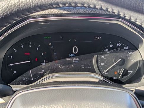 Used 2022 Toyota Avalon XLE image 21