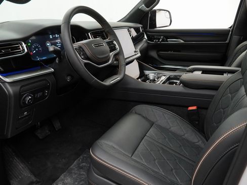 New 2025 Jeep Grand Wagoneer Series III w/ Rear Seat Video Group 1 image 16