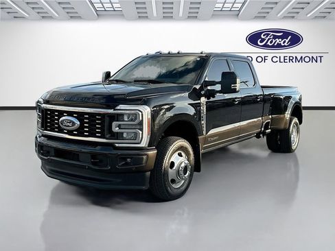 Used 2024 Ford F350 King Ranch w/ FX4 Off-Road Package image 3