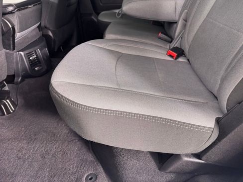 Used 2024 RAM 2500 Big Horn image 24