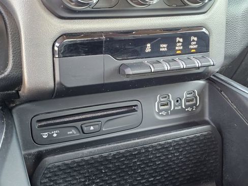 Used 2019 RAM 1500 Big Horn image 21