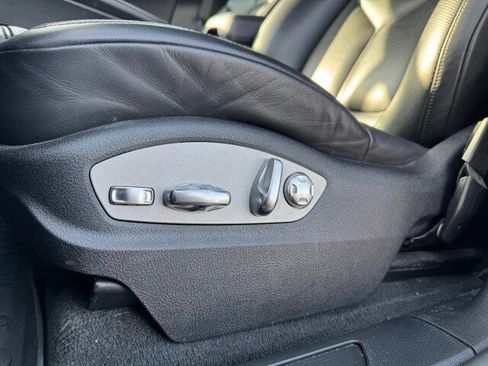 Used 2022 Porsche Macan image 23