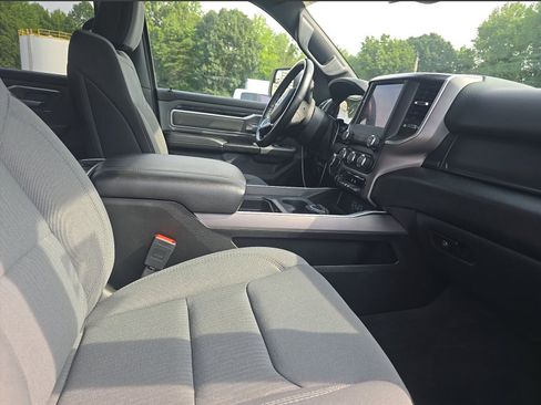 Used 2022 RAM 1500 Big Horn AWD/4WD image 12