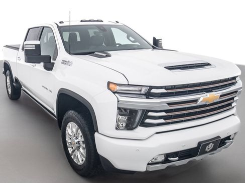 Used 2023 Chevrolet Silverado 2500 High Country w/ Z71 Off-Road Package AWD/4WD image 1