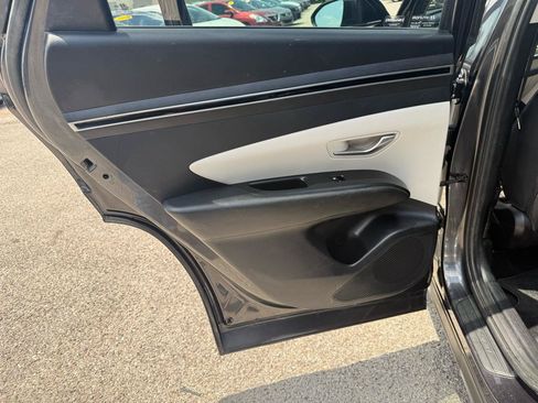 Used 2022 Hyundai Tucson SEL FWD image 14
