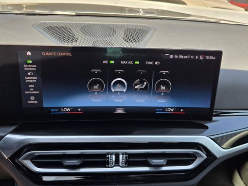 Used 2023 BMW 330i Sedan w/ Driving Assistance Package RWD image 11