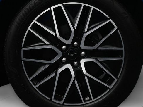 Used 2025 Ford Mustang Mach-E Premium RWD image 10
