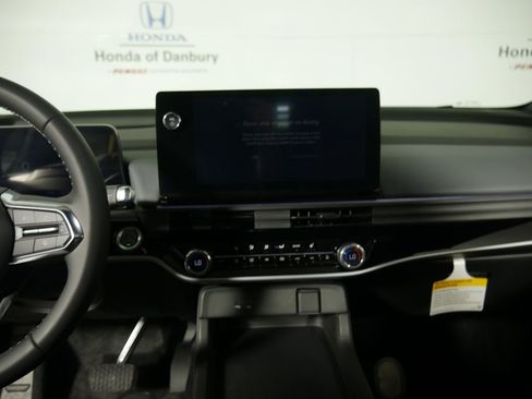 New 2025 Honda Prologue Touring image 13