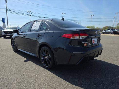 Used 2024 Toyota Corolla SE image 4