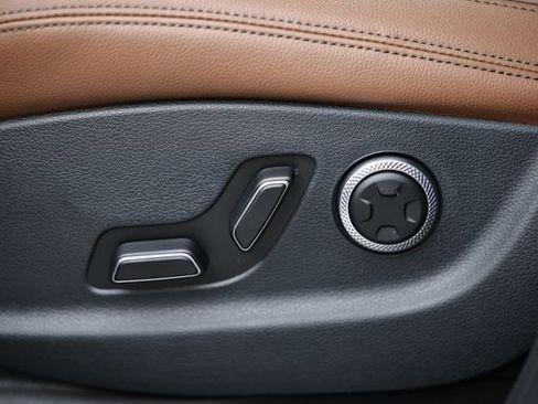 New 2026 Genesis GV70 2.5T Advanced image 23