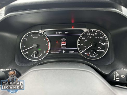 Used 2025 Nissan Rogue SV AWD/4WD image 27